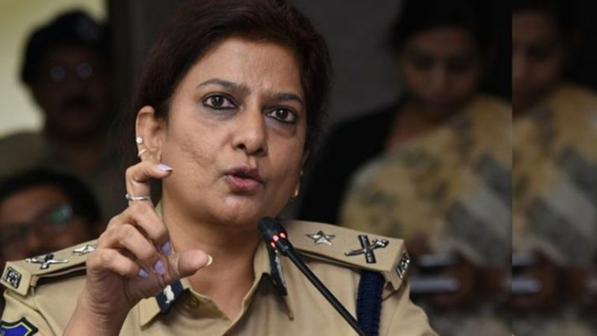 first-female-ips-officer-charu-sinha-to-head-terrorist-hit-srinagar