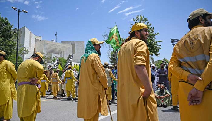 Pakistan Democratic Movement calls off anti-CJP sit-in outside Supreme Court