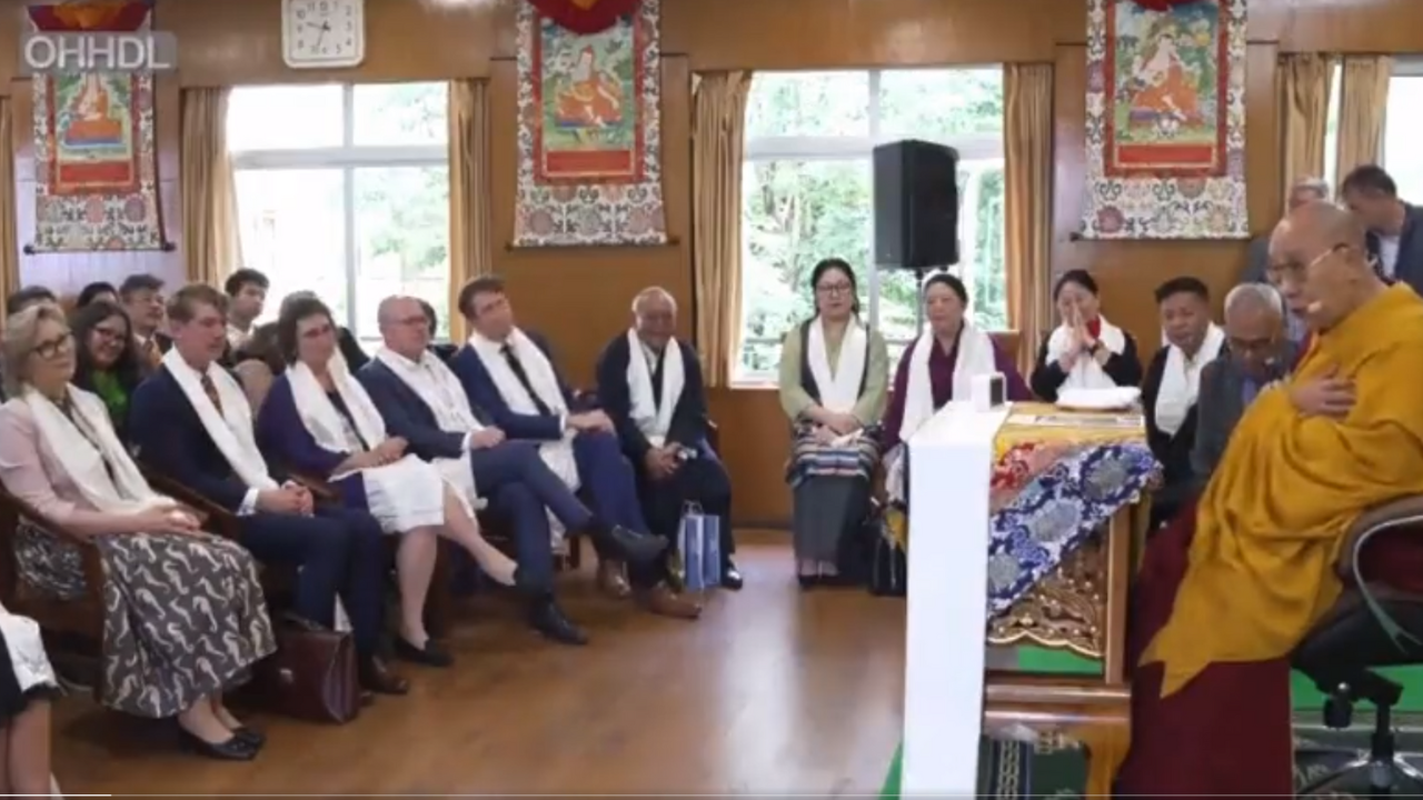 Swedish parliamentary delegation expresses solidarity with Tibetans