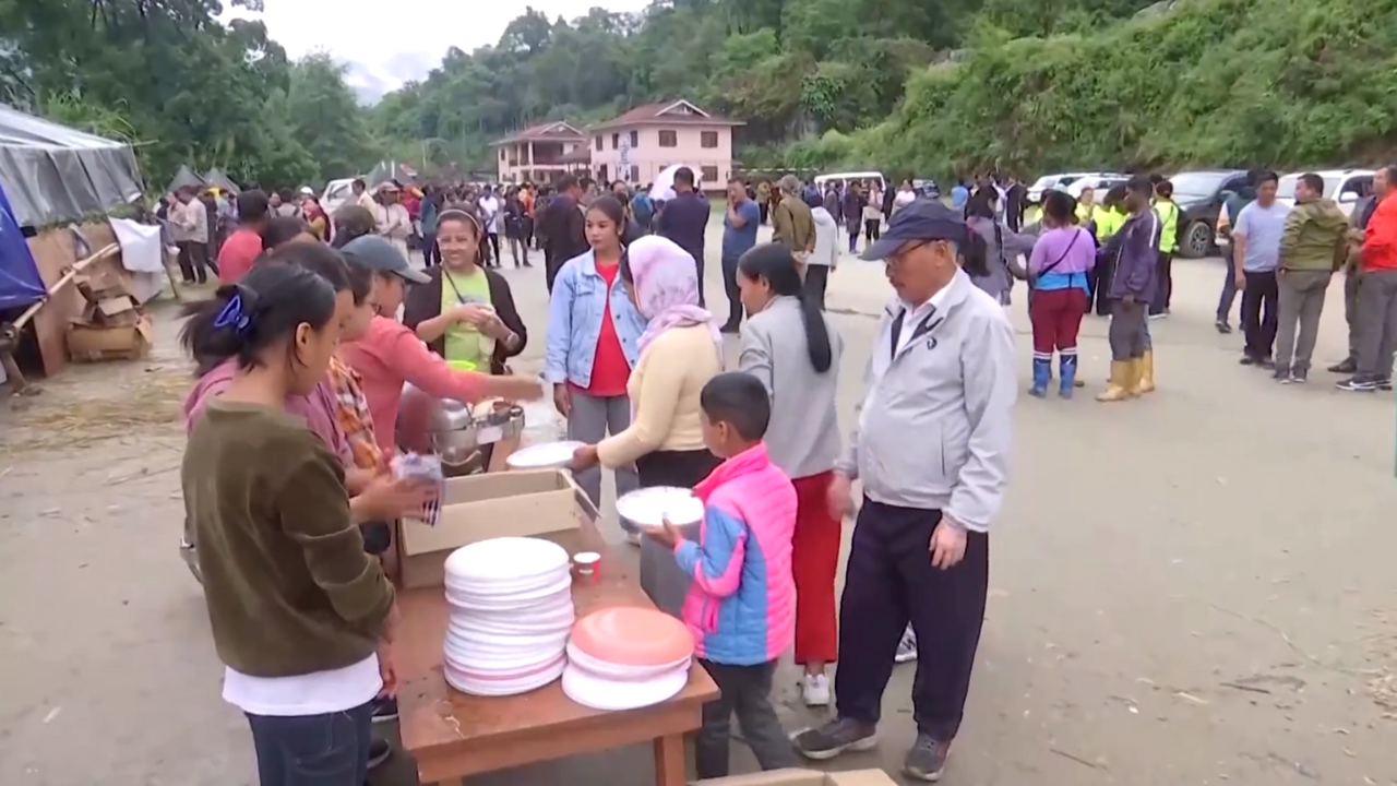 Sikkim flood: Indian Army provides assistance to more than 1,700 tourists including foreign nationals stranded at Lachung