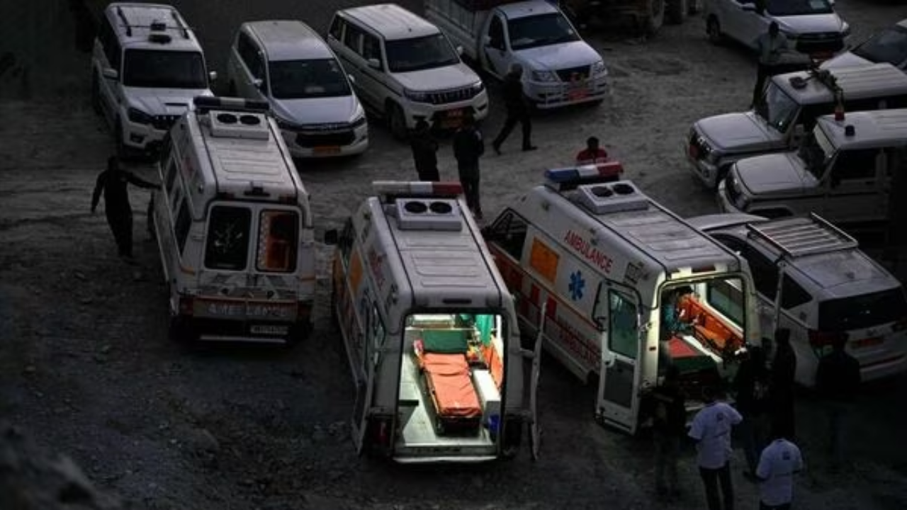 Silkyara Tunnel Rescue Op in Final Stage, 41 Ambulances on Site, Medical Teams Ready