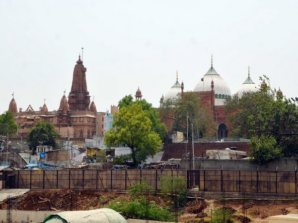 SC Stays Appointment of Commission for Shahi Eidgah Mosque in Mathura Dispute