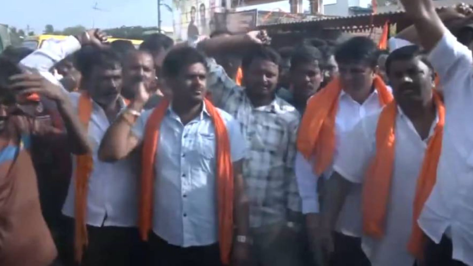 BJP, JDS start padyatra from Keragodu village amid controversy over the Mandya flag hoisting