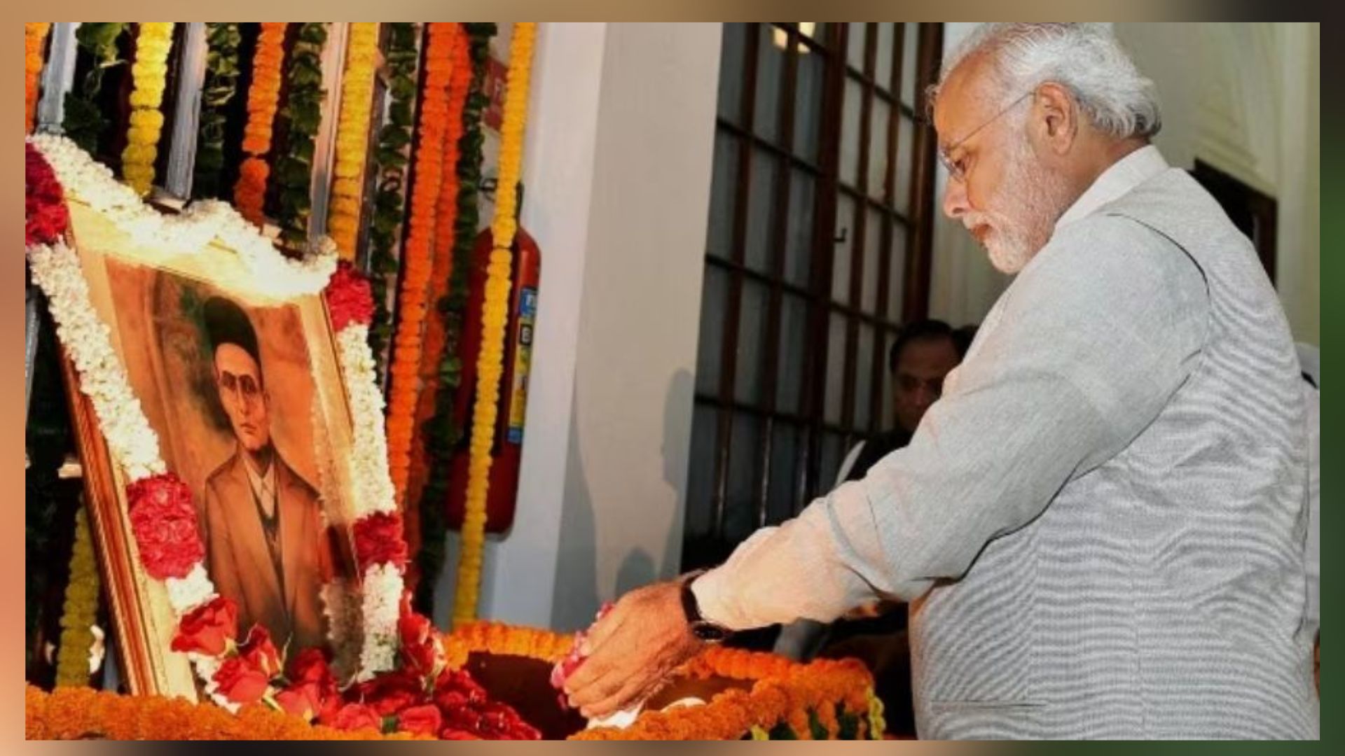 Prime Minister Modi Pays Respects to Veer Savarkar on Death Anniversary