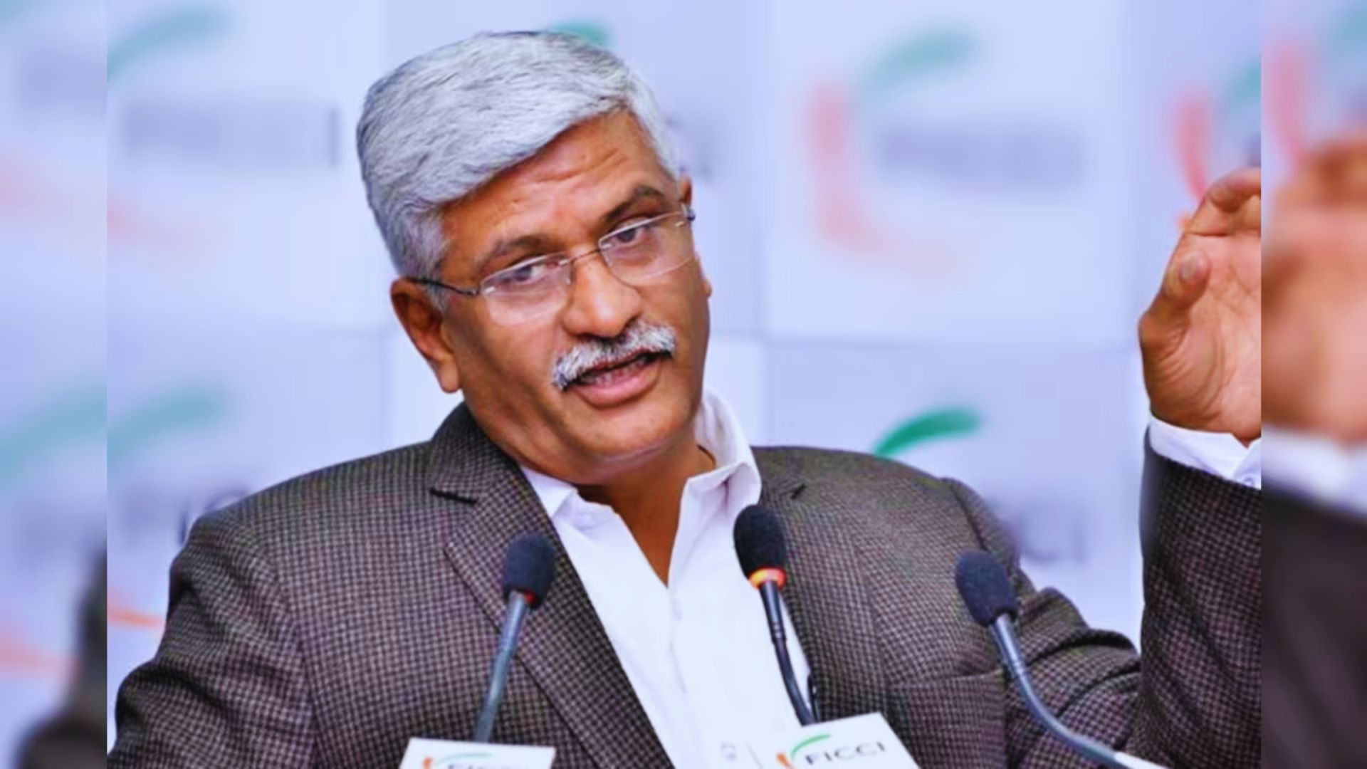 Union Minister Gajendra Singh Shekhawat Vows Thorough Probe into Rajasthan Fake Recruitment Scam