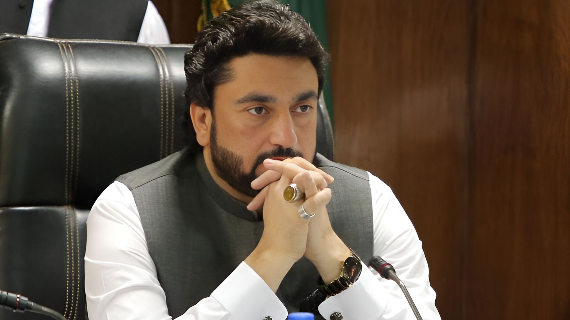 Some ‘hypocrites’ still in Pakistan Tehreek-e-Insaf, claims party leader Shehryar Afridi