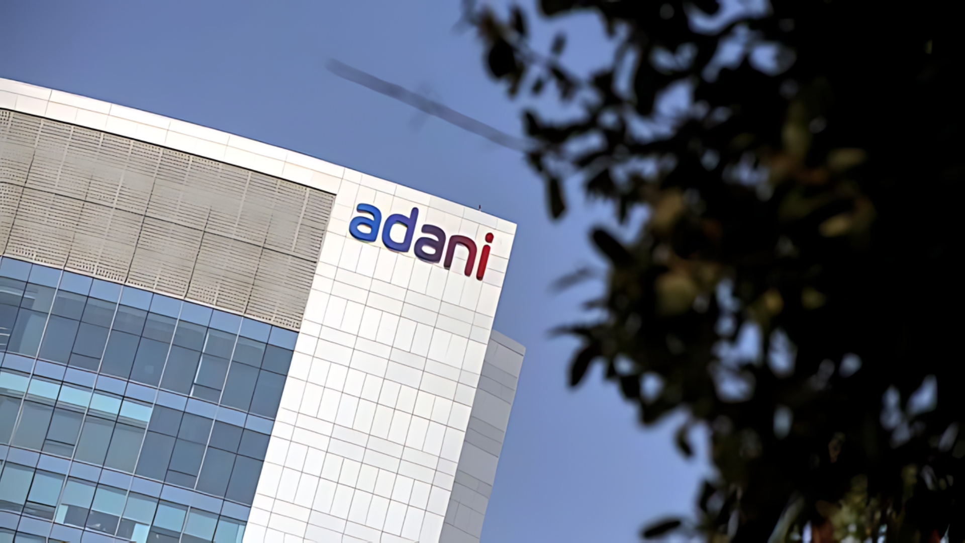 Indian Markets Dismiss Coal Invoicing Allegations Against Adani Group by FT, OCCRP