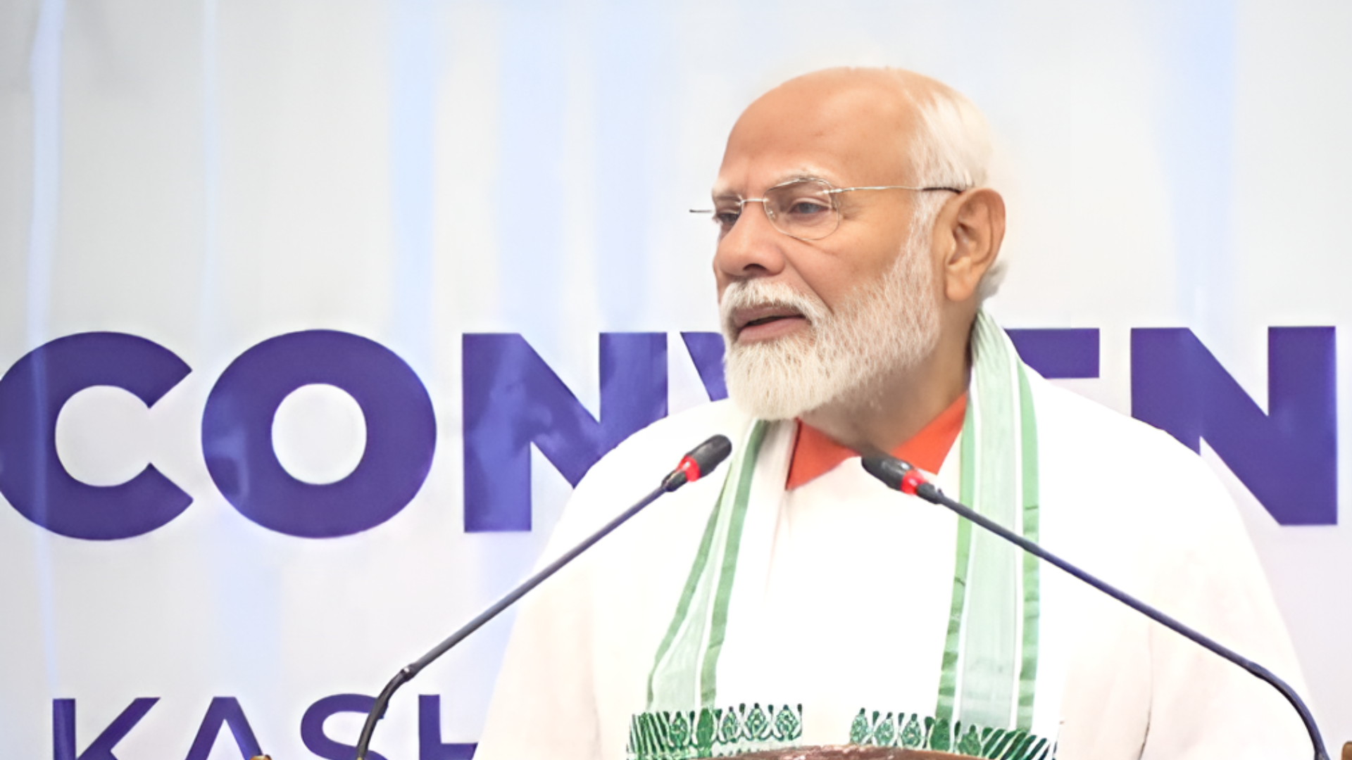 In Pics: PM Modi Leads Yoga Session at SKICC, Srinagar For International Yoga Day