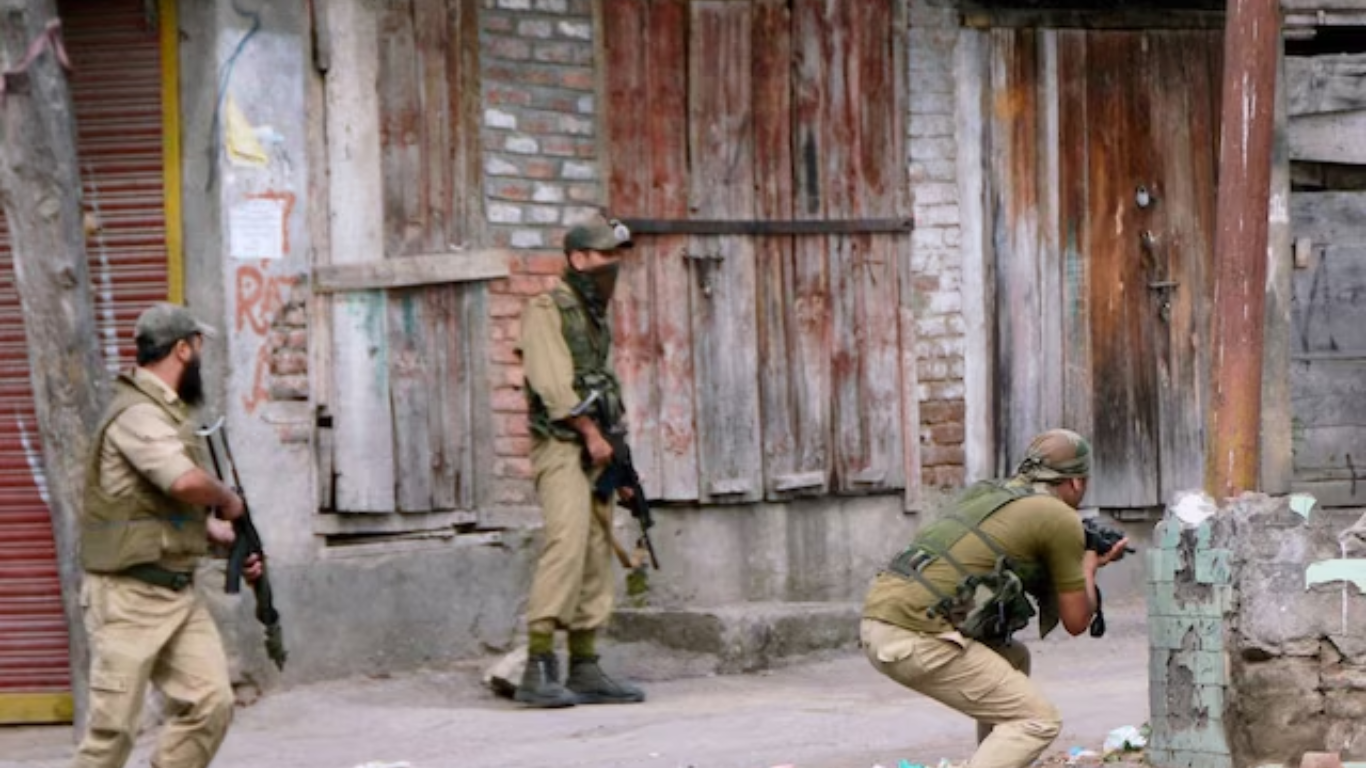 J&K Terrorist Attack: Jawan Killed After Security Personnel Neutralized Terrorist