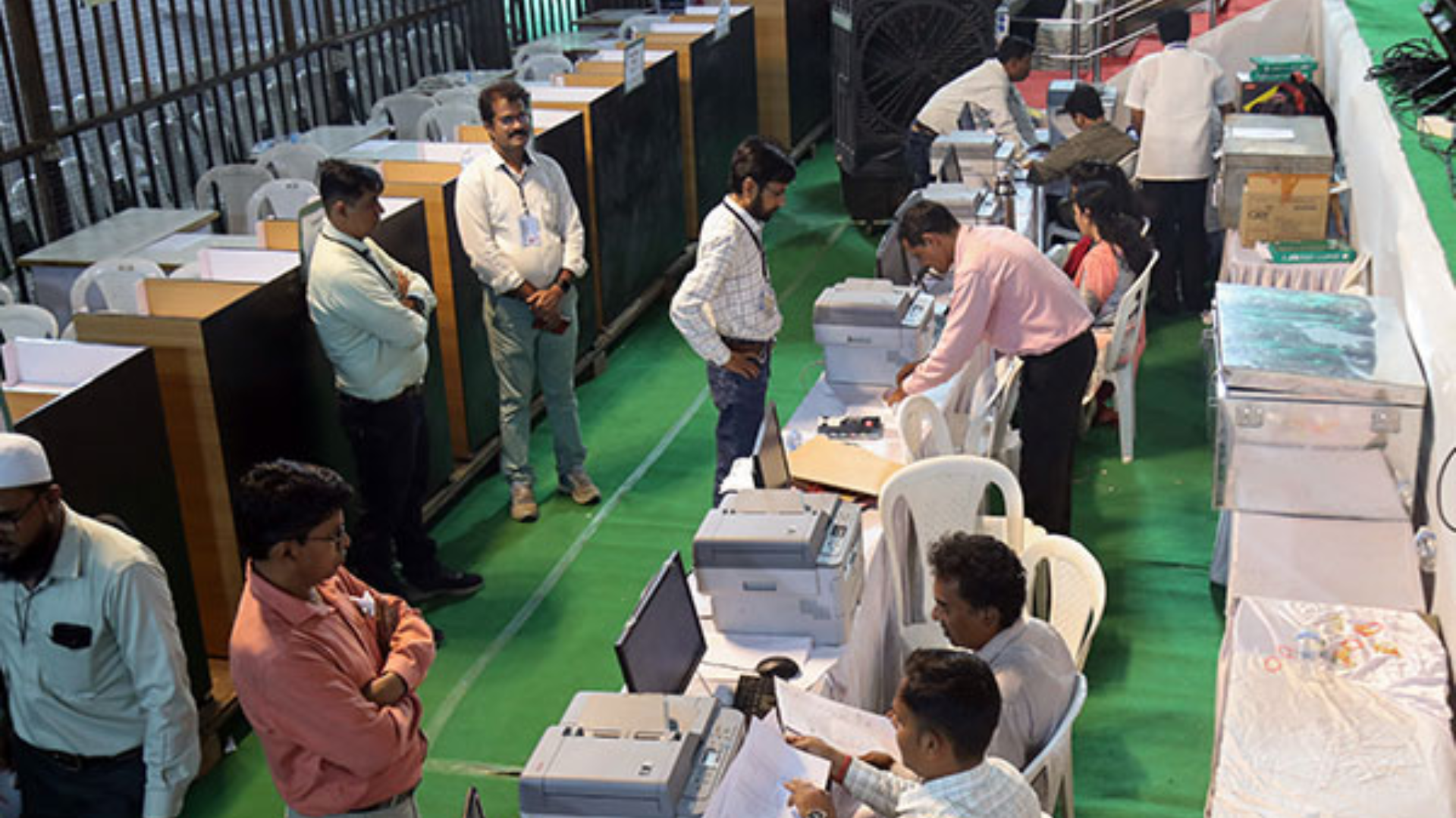 Lok Sabha Election Result 2024: Counting of Votes Begins for Lok Sabha Elections; Opposition Raises Concerns Over Postal Ballot Procedures