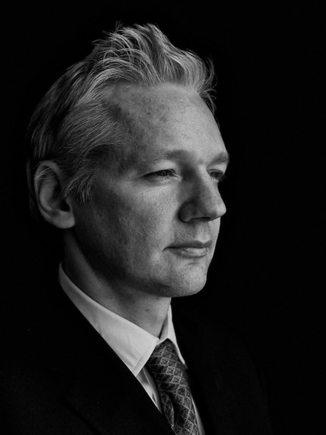 WHO IS JULIAN ASSANGE? WIKILEAKS FOUNDER FREED FROM UK PRISON