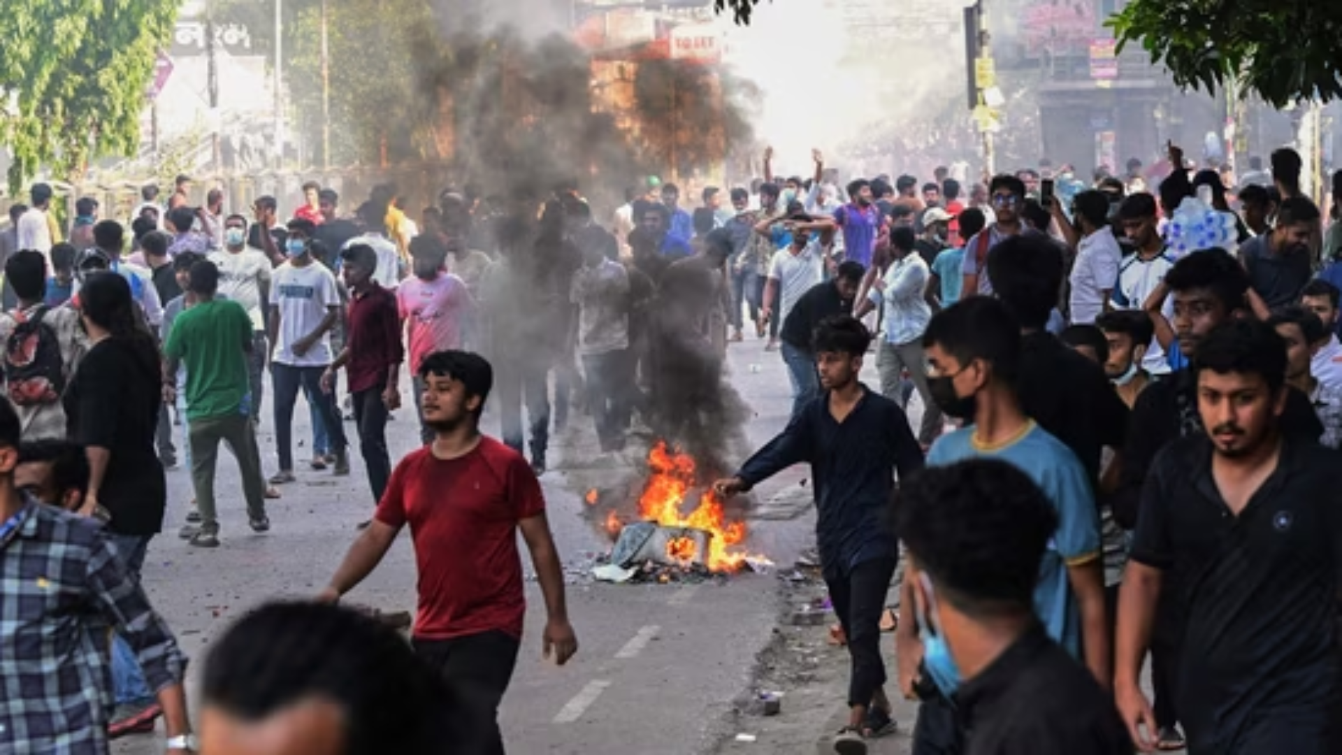 Riots In London’s Leeds as Bangladesh Quota Protests Reach UK