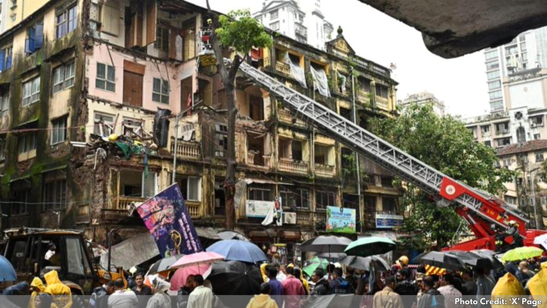 Mumbai Building Collapse: Woman Dies and 13 Injured in Rubina Manzil Incident Amid Heavy Rainfall