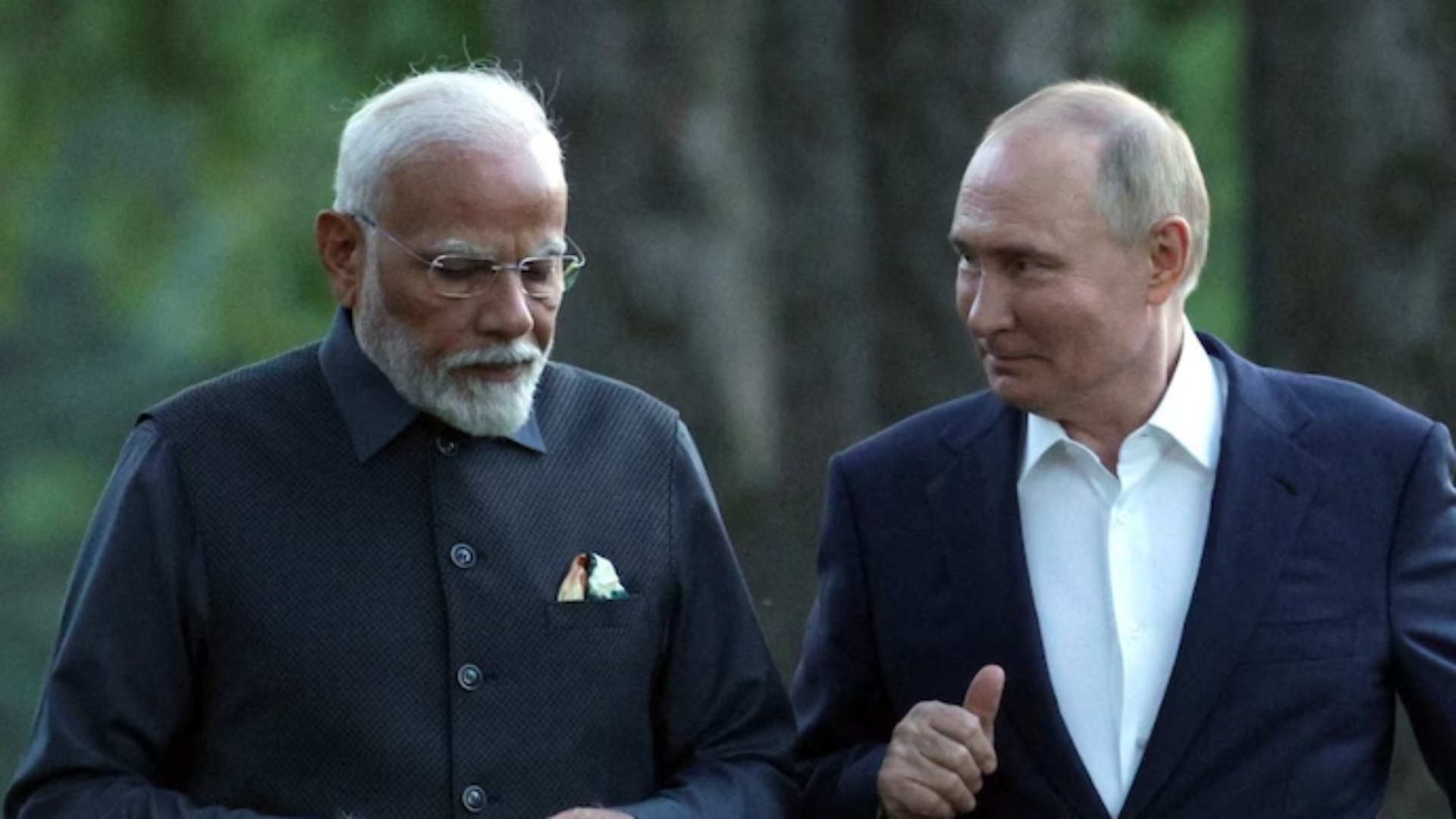 PM Modi Meets Russian Cultural Artists, Promotes Cultural Diplomacy