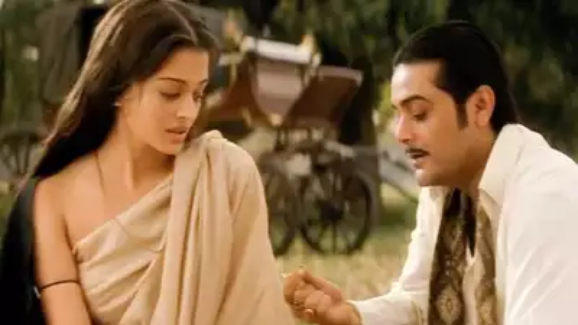 Prosenjit Chatterjee Recalls Working With Aishwarya Rai In Rituparno Ghosh’s ‘Chokher Bali’