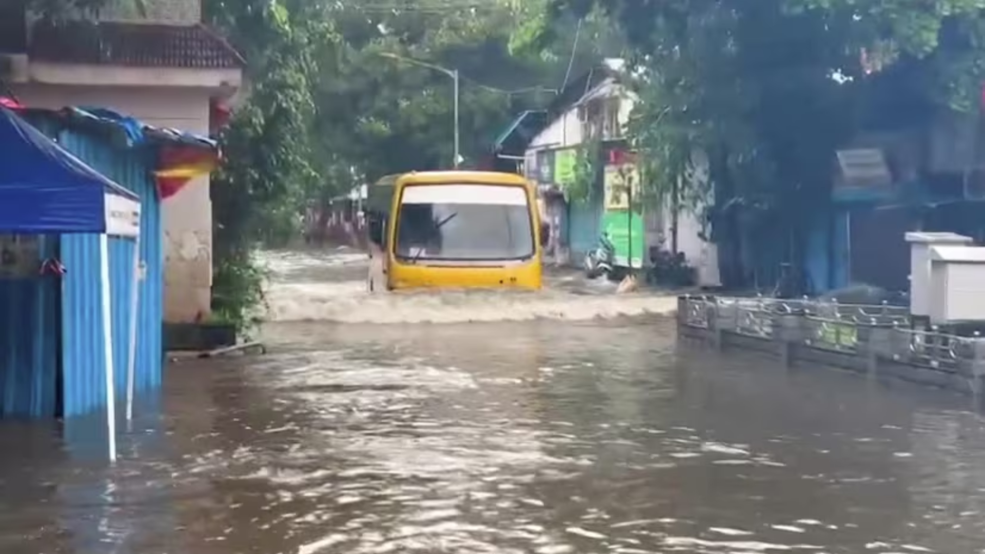 IMD Issues Red Alert for Maharashtra, Gujarat, and Goa Amid Heavy Rainfall Predictions