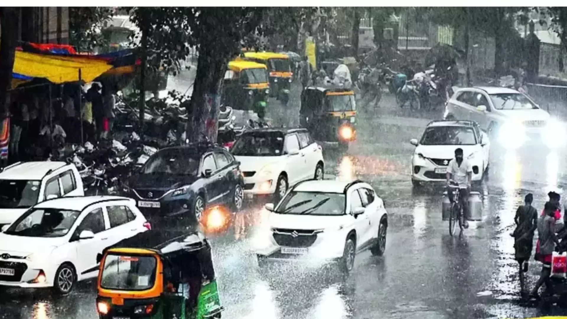 Heavy Rainfall Triggers Red Alerts and School Closures Across Multiple Indian States