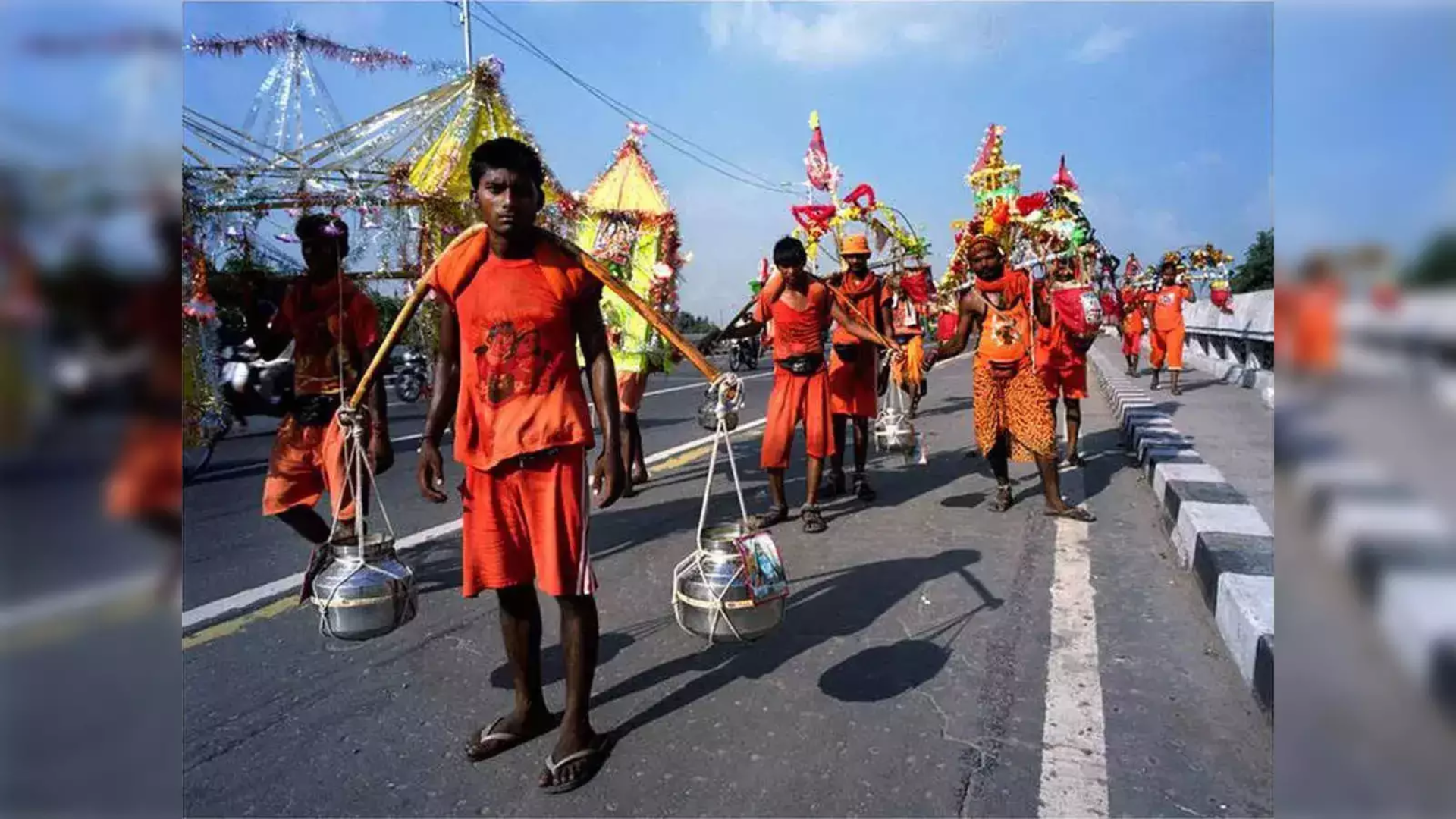 Display Names Of Owners Of Eateries: Police Notifies Vendors Amid Kanwar Yatra