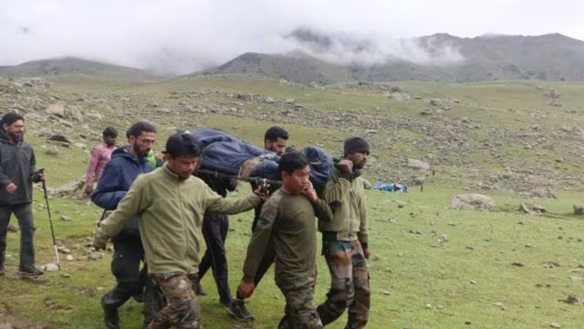 Indian Army Rescues West Bengal Trekker from Gangbal Lake in Ganderbal District