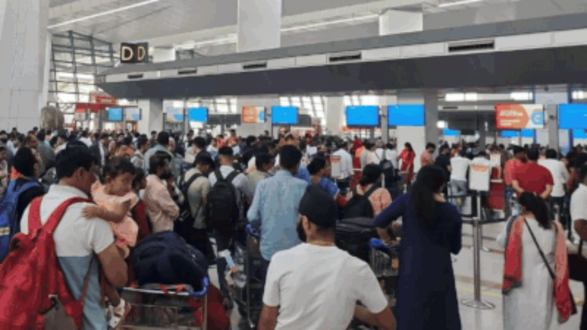 Microsoft Outage: Global Outage Causes Delays at Indian Airports: Civil Aviation Minister Assures Passengers of Swift Resolution