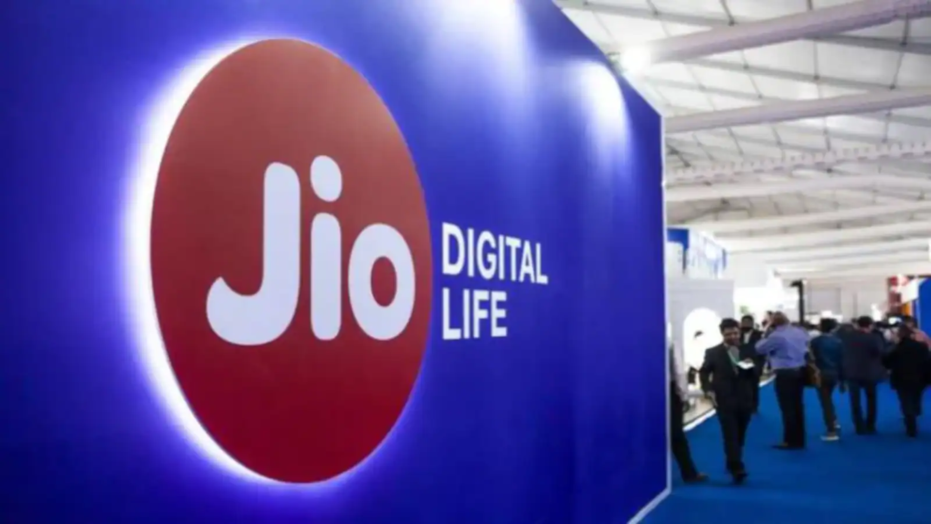 Reliance Jio Eyes Major IPO in 2025, Valuation Expected at ₹9.3 Lakh Crore: Jefferies