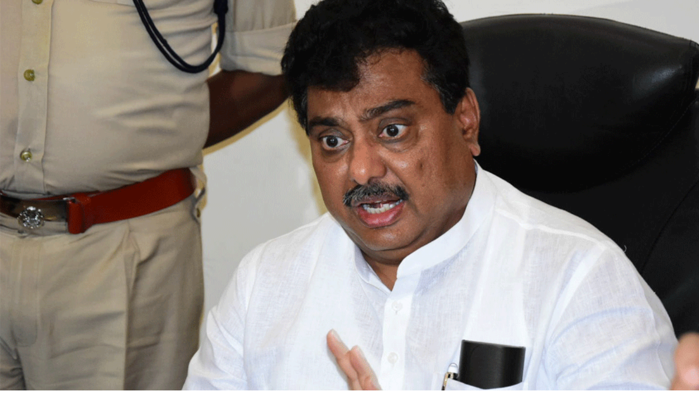 Karnataka MP MB Patil Assures ‘Protection of Kannadigas’ Interests In Reservation Bill