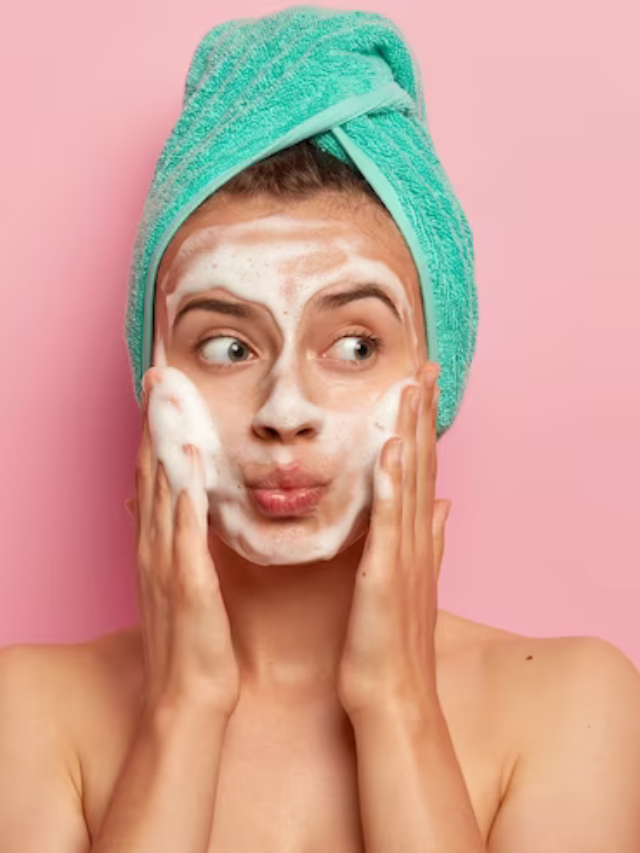 Tips To Prevent Oily Skin In Monsoon