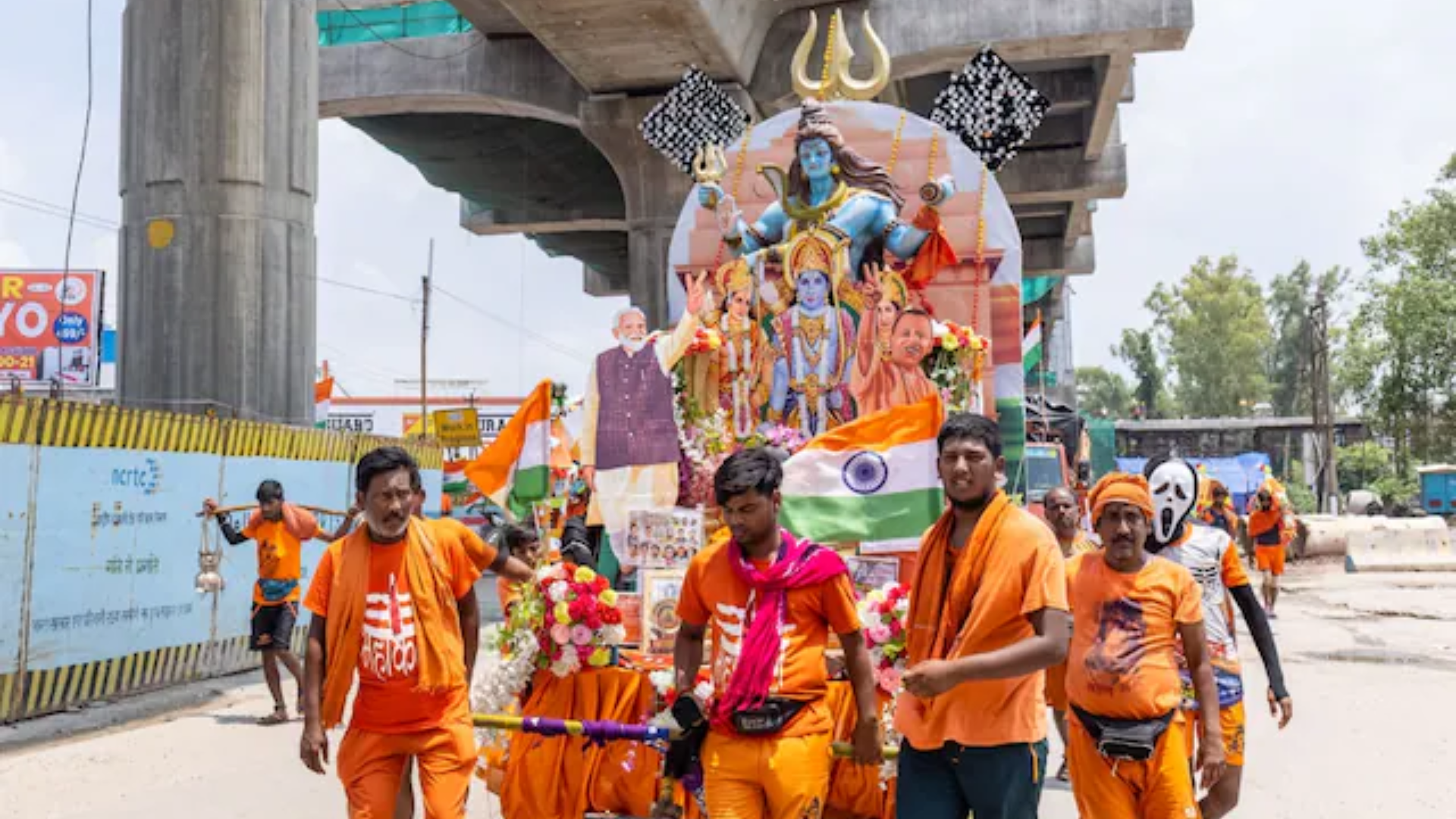 Kanwar Yatra Nameplate row: Supreme Court Extends Stay on Directive Requiring Eateries Along Kanwar Yatra Route to Display Owner Details