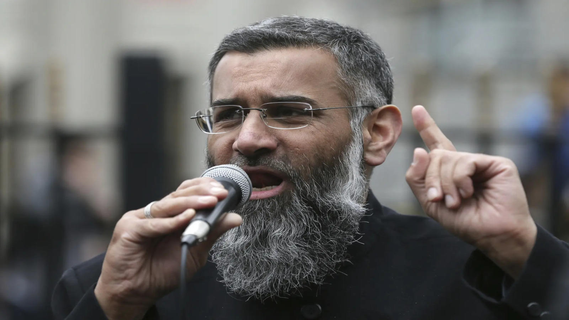 British-Pakistani Preacher Anjem Choudary Sentenced to Life for Leading Terrorist Organisation