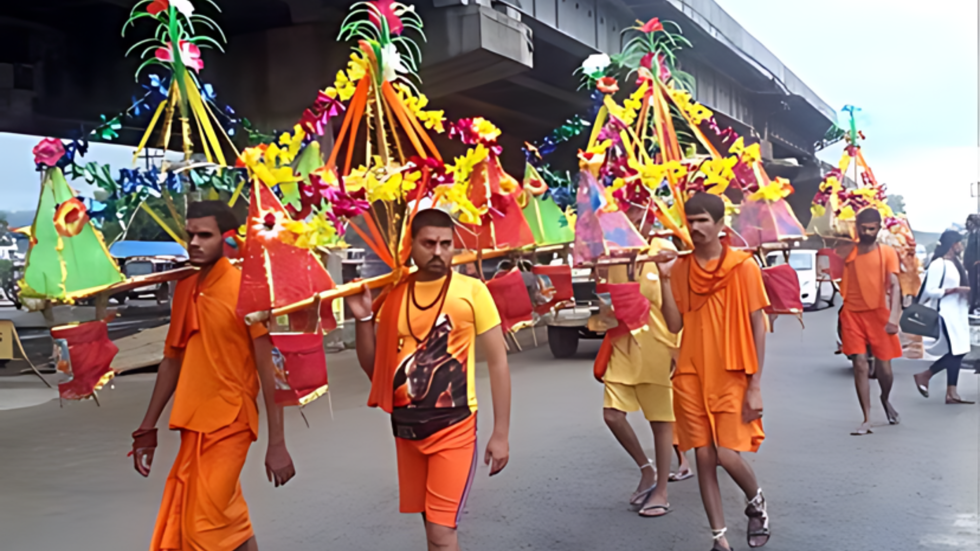 Kanwar Yatra Nameplate Row: Supreme Court Stays Uttar Pradesh, Uttarakhand Government Orders To Eatery Owners