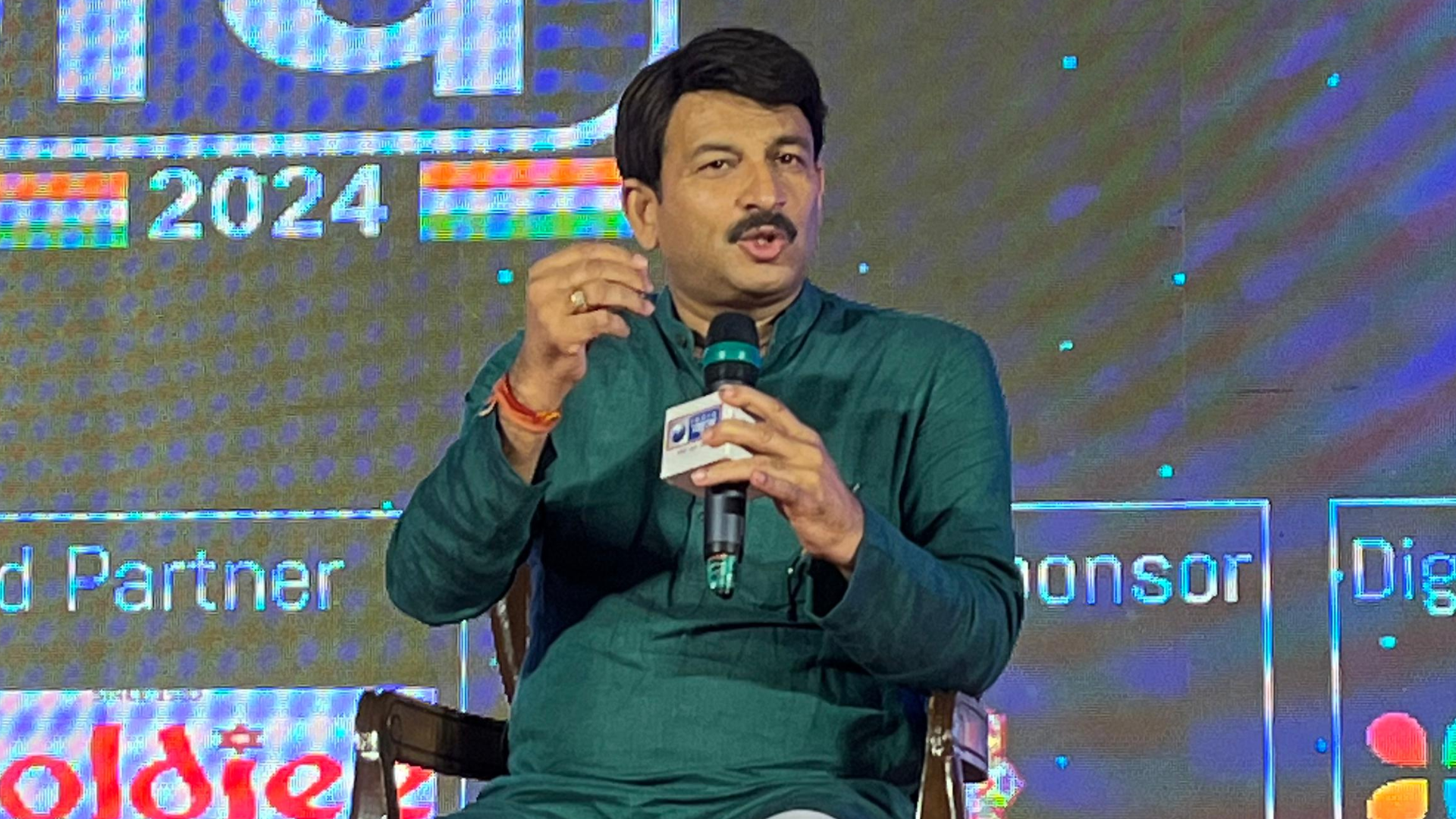 Manoj Tiwari Claims They Are Figuring Out A Way To Get 300 Units Free Electricity For Delhi | India News Manch | Exclusive