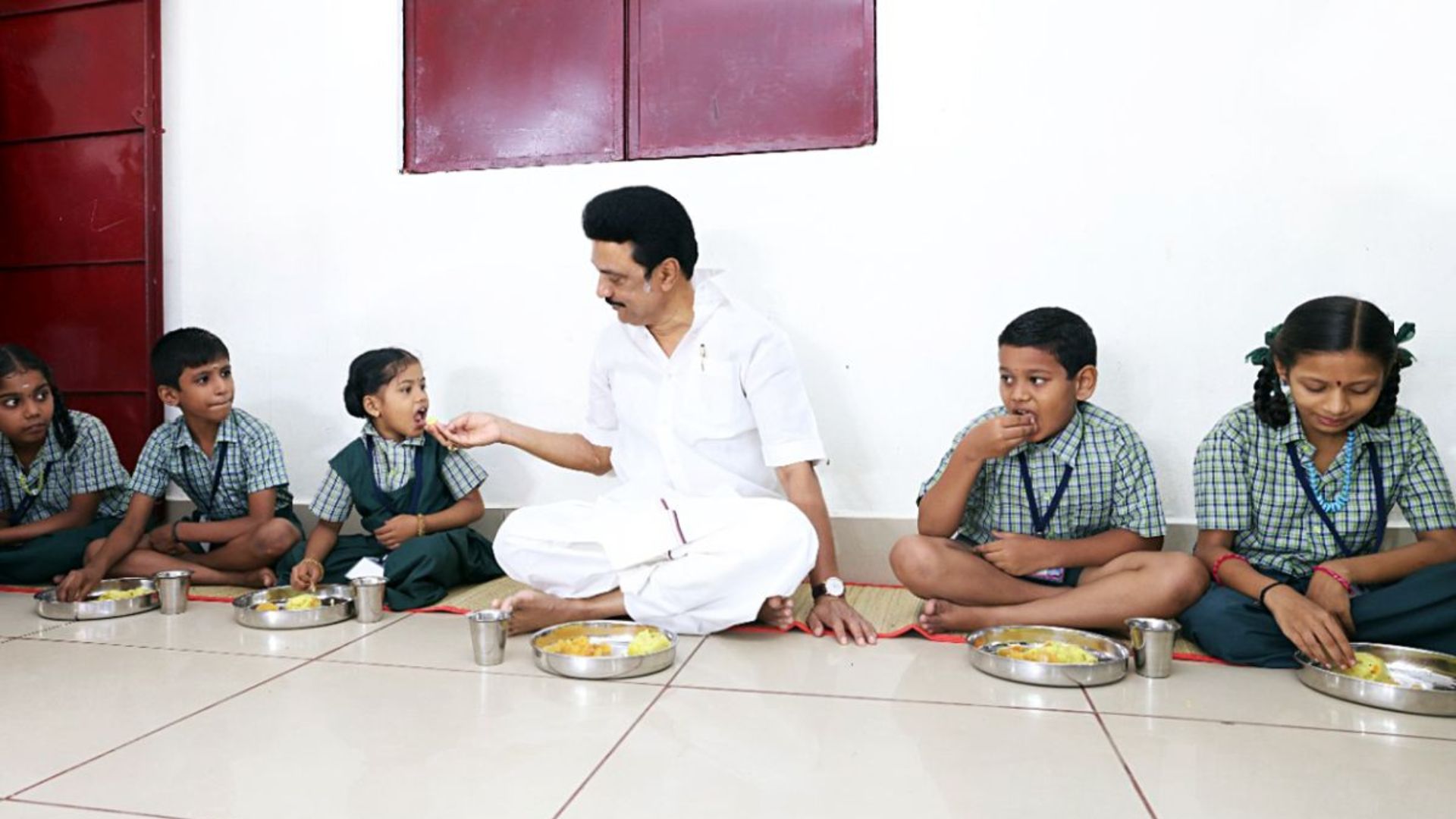 CM Stalin Expands Morning Breakfast Scheme to Government-Aided Schools