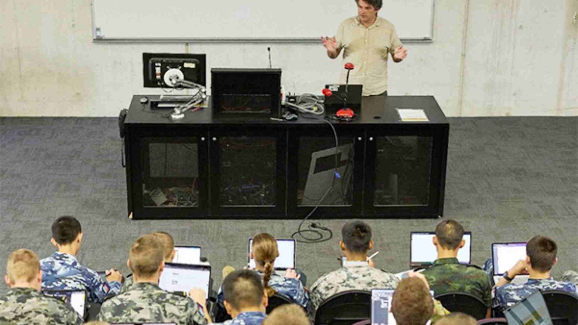 L’Accademia delle Forze di Difesa Australiane proibisce le visite accademiche cinesi al campus