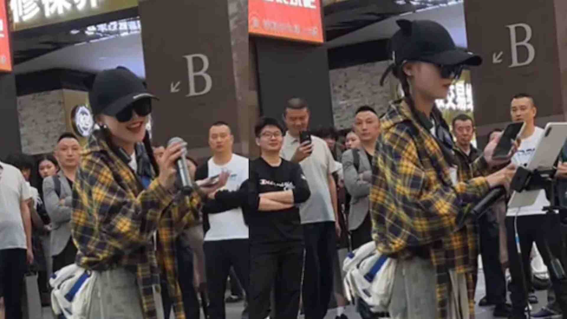 Viral Video: Chinese Woman Recreates SRK’s ‘Aankhein Khuli,’ Internet Can’t Get Enough