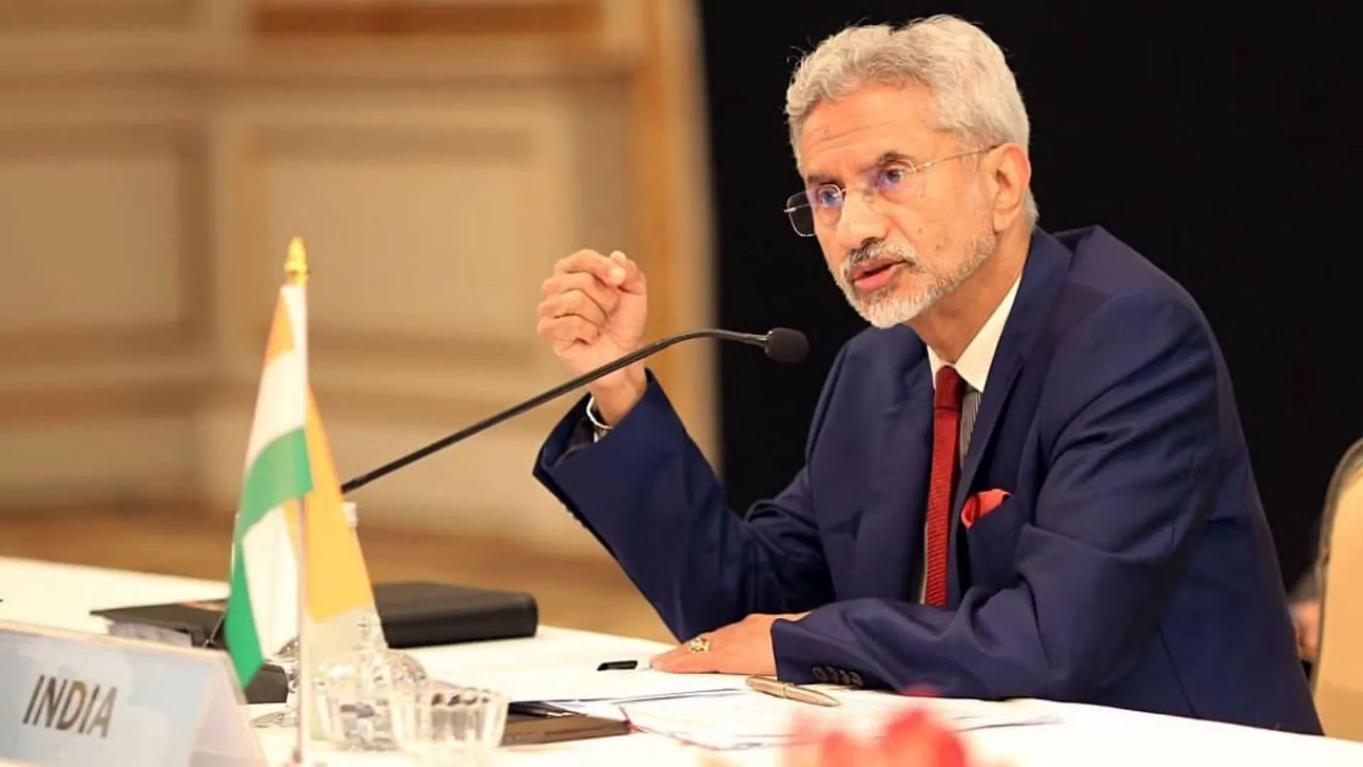 Strategic Talks: EAM Jaishankar Connects With Singapore’s Top Leaders At Roundtable