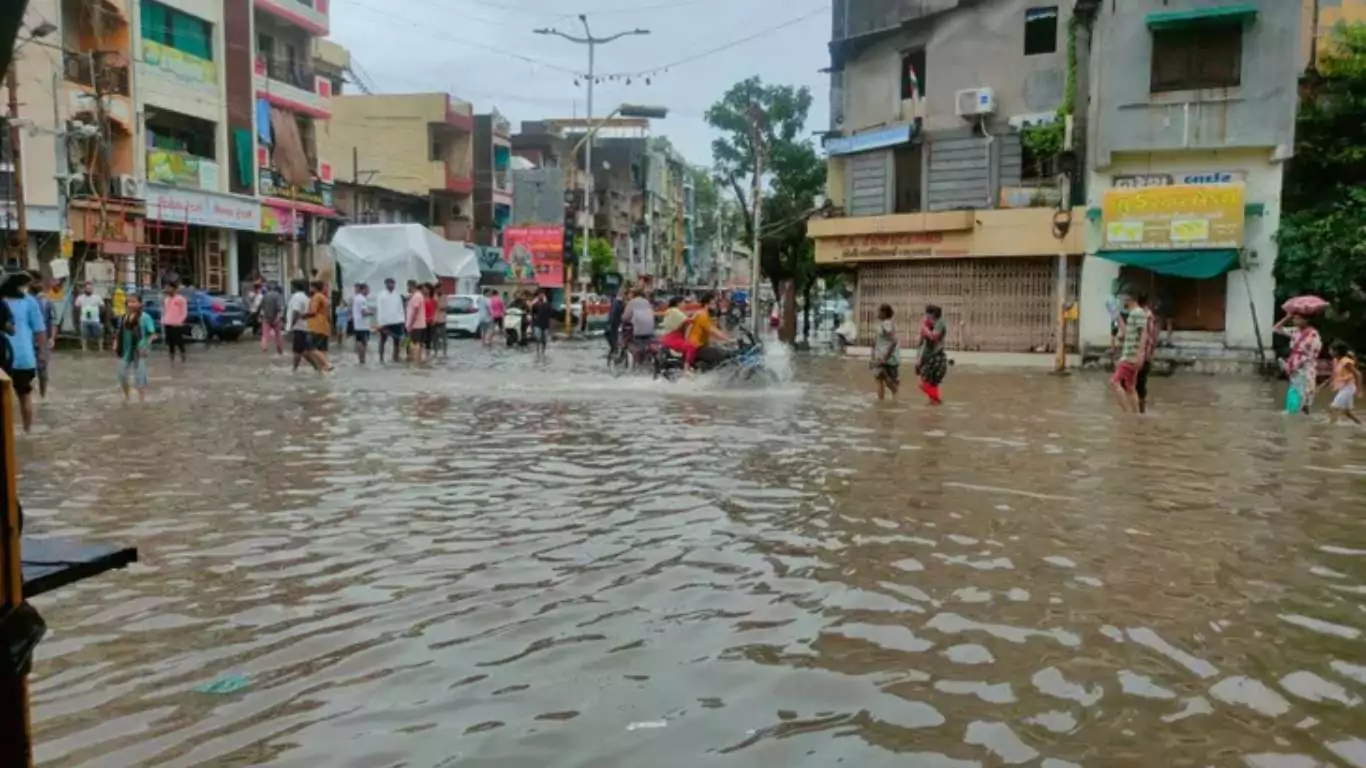 Gujarat Flood Crisis: 15 Dead, Over 23,000 Evacuated as Heavy Rains Continue