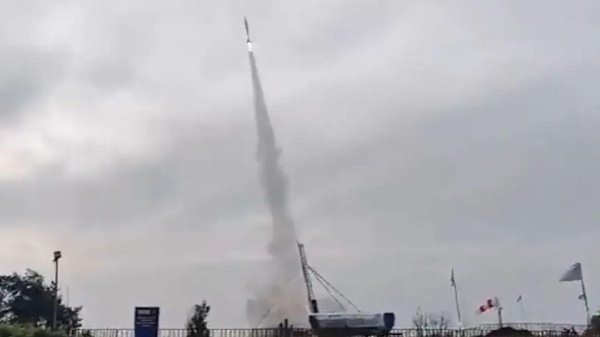 Watch: India Unveils Its First Reusable Hybrid Rocket, ‘RHUMI-1’