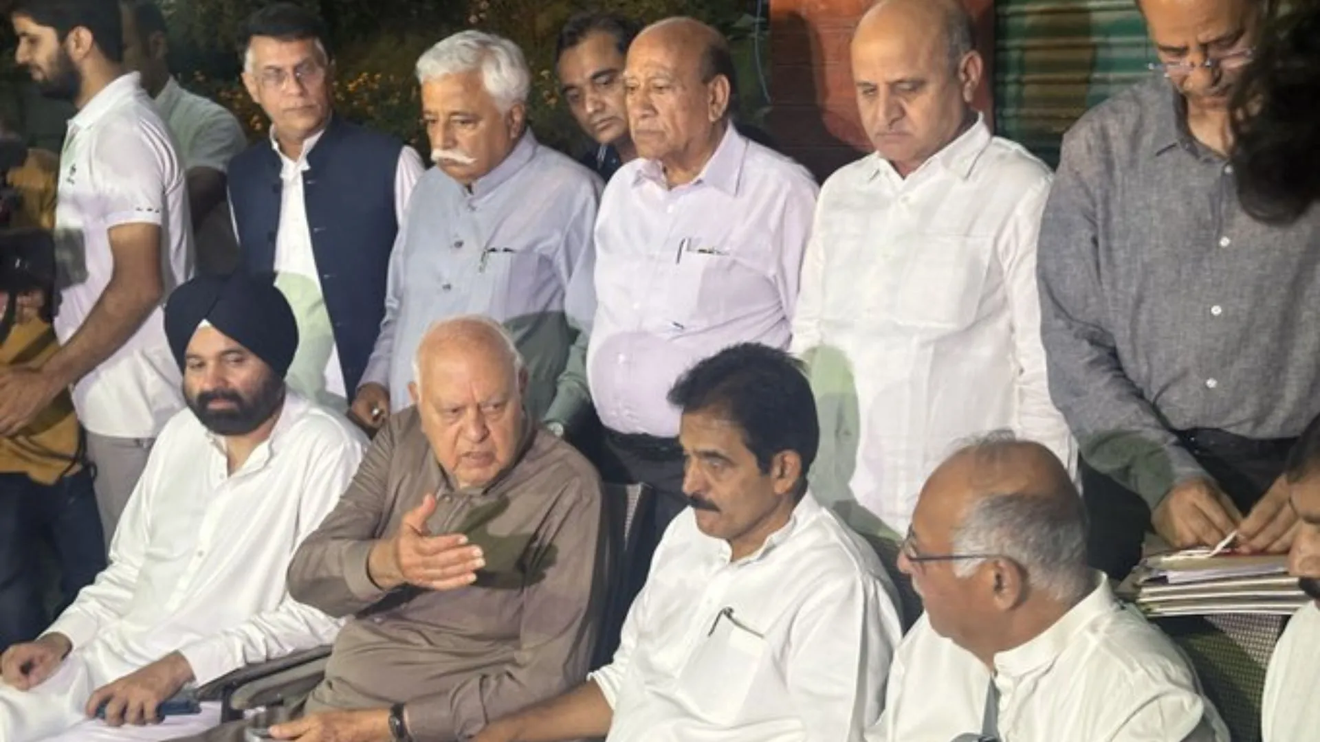 Farooq Abdullah Announces Seat Sharing Agreement With Congress For Jammu And Kashmir