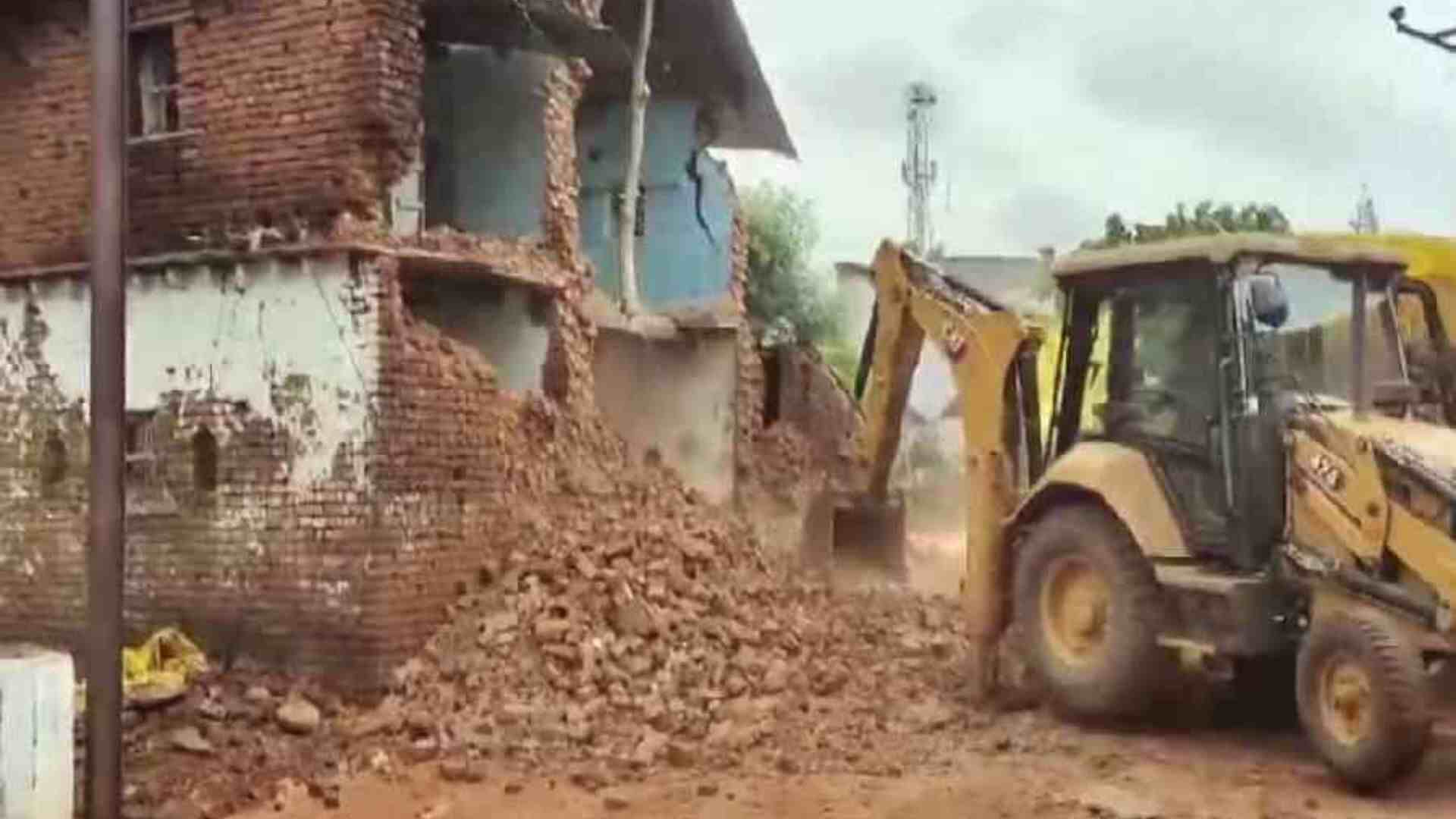 Madhya Pradesh Wall Collapse: PM Modi Declares Rs 2 Lakh Ex-Gratia To Families Of Victims