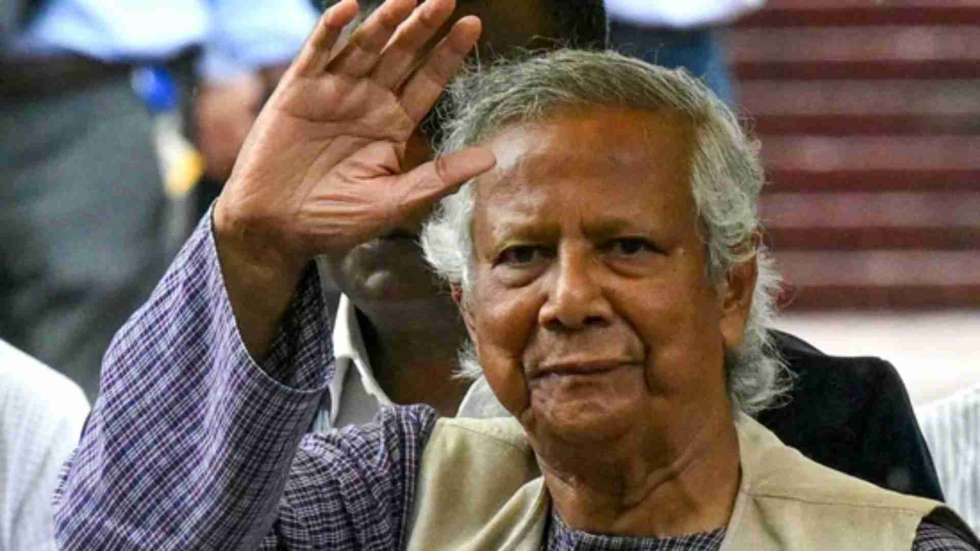 Bangladesh’s Chief Adviser Muhammad Yunus Visits Dhaka’s Dhakeshwari Temple