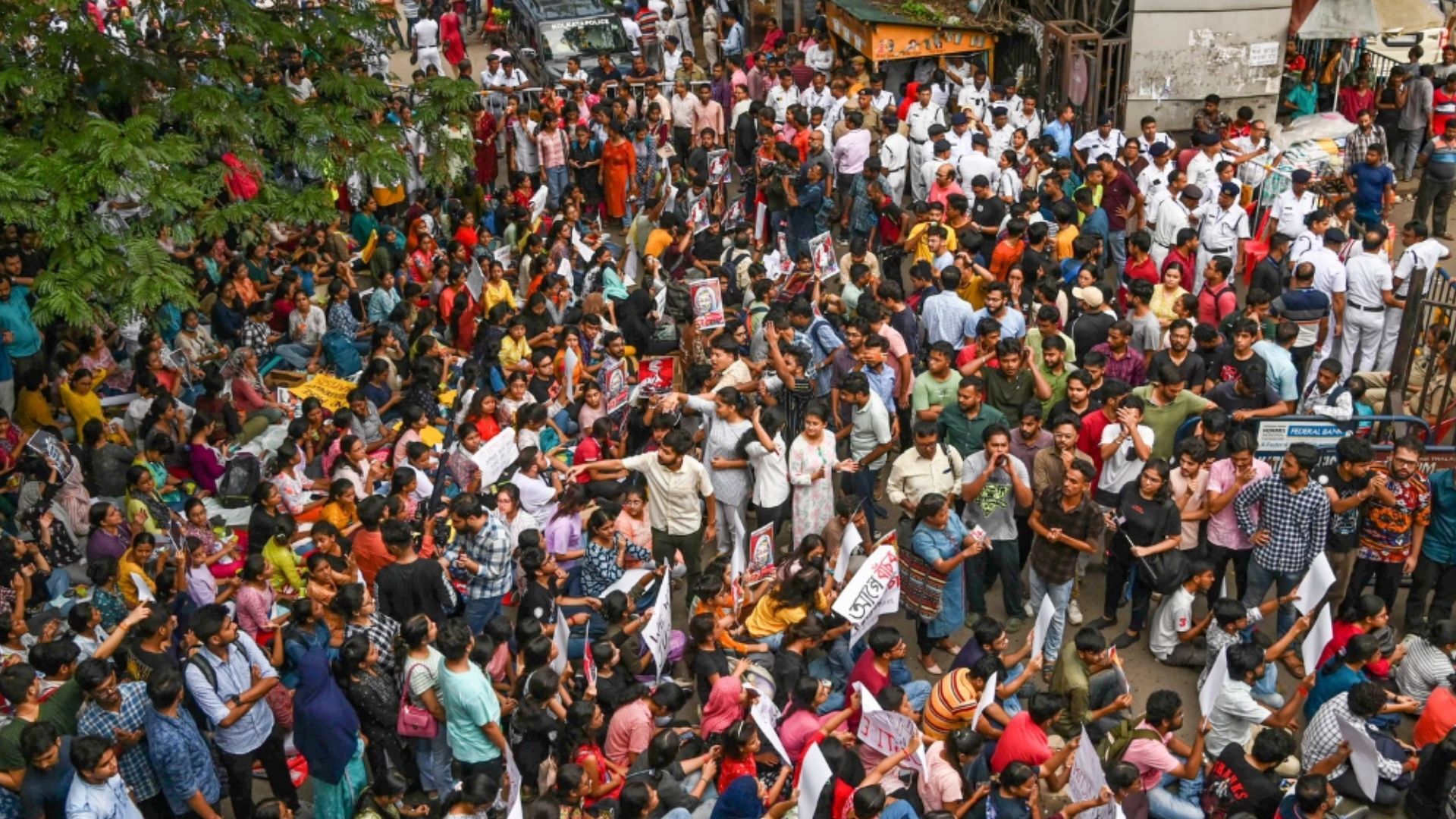 Kolkata Rape-Murder Protests: ‘Nabanna Abhijaan’ Turns Violent With Stone-Hurling And Police Crackdown