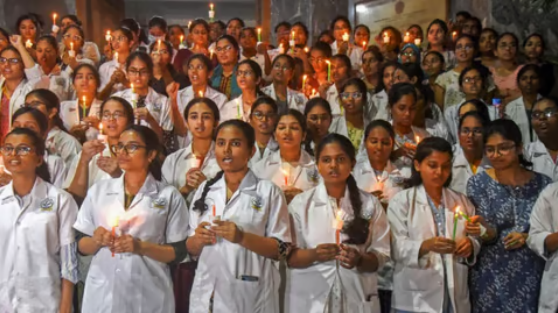 Kolkata Rape-Murder Case: Resident Doctors In Lucknow Stage Indefinite Strike Demanding Justice For Kolkata Trainee Doctor