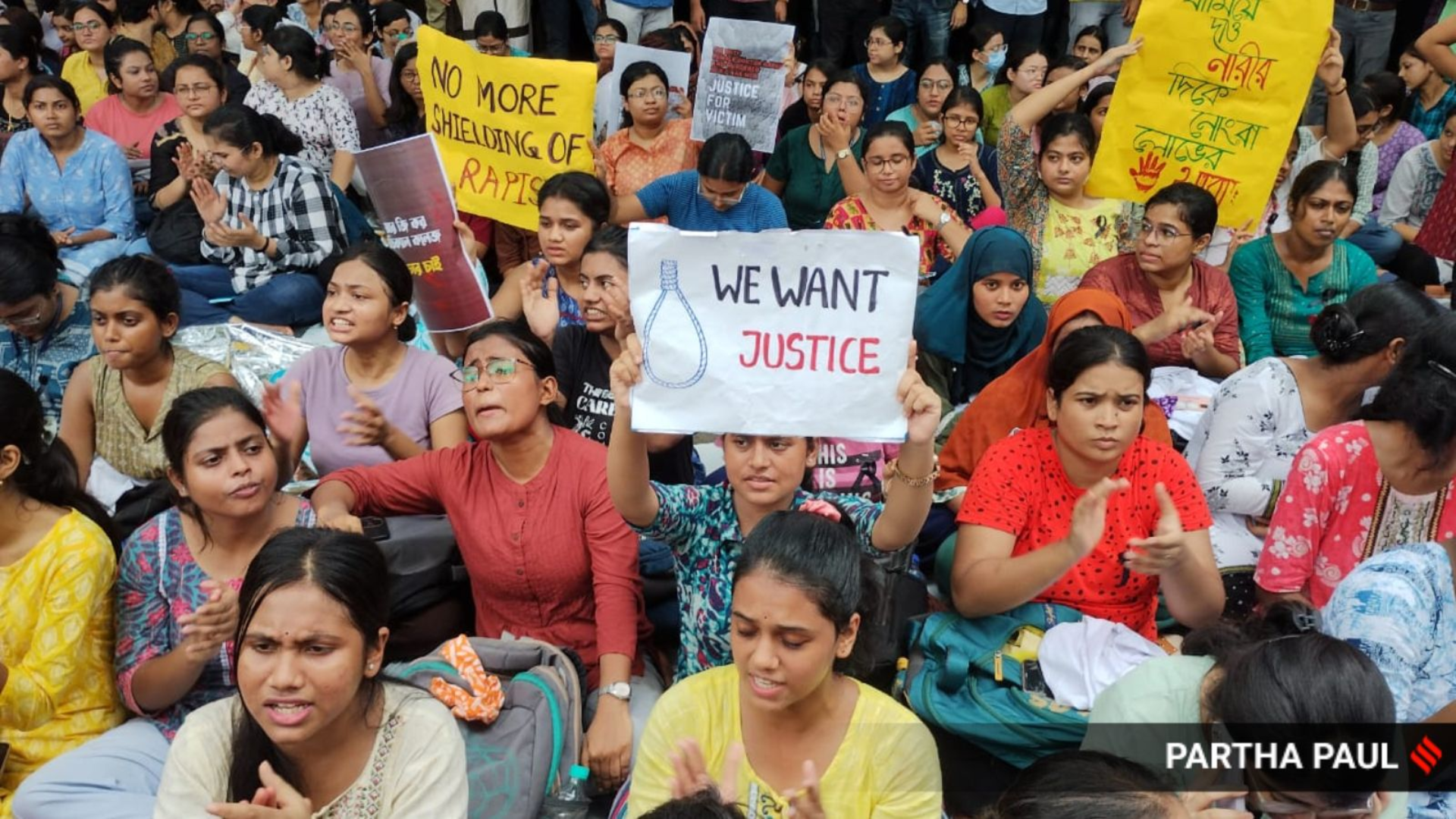 Doctors Protest Unsafe Conditions at Kolkata’s RG Kar Hospital Following Colleague’s Tragic Death