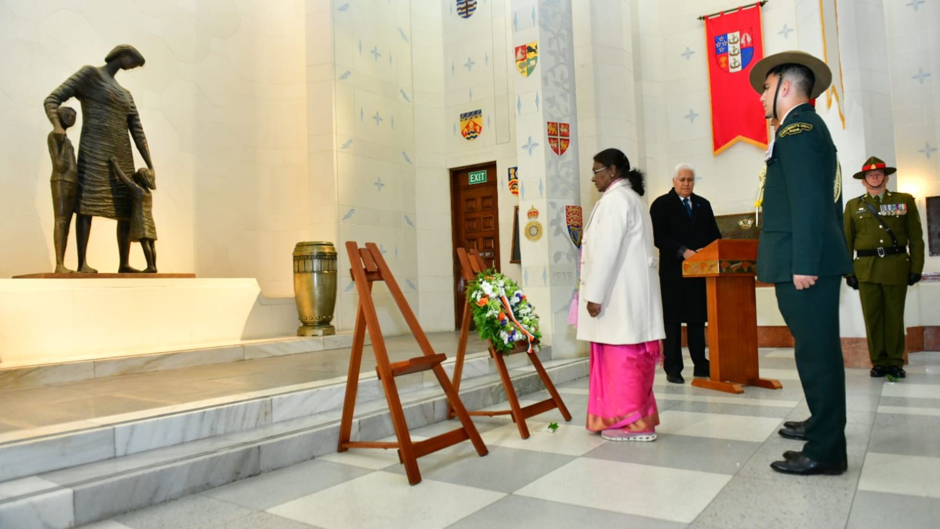 President Murmu Pays Tribute at Pukeahu National War Memorial Park in New Zealand