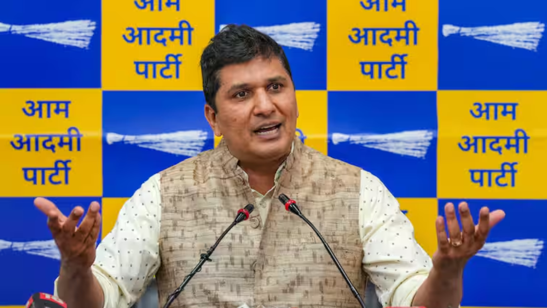 Saurabh Bharadwaj Accuses BJP Of Dodging Bus Marshals’ Recruitment Issues