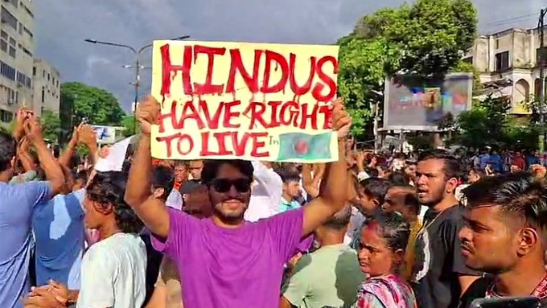 ‘Who We Are? Bengalis!’ Bangladeshi Hindus On Streets Against The Attack On Minorities