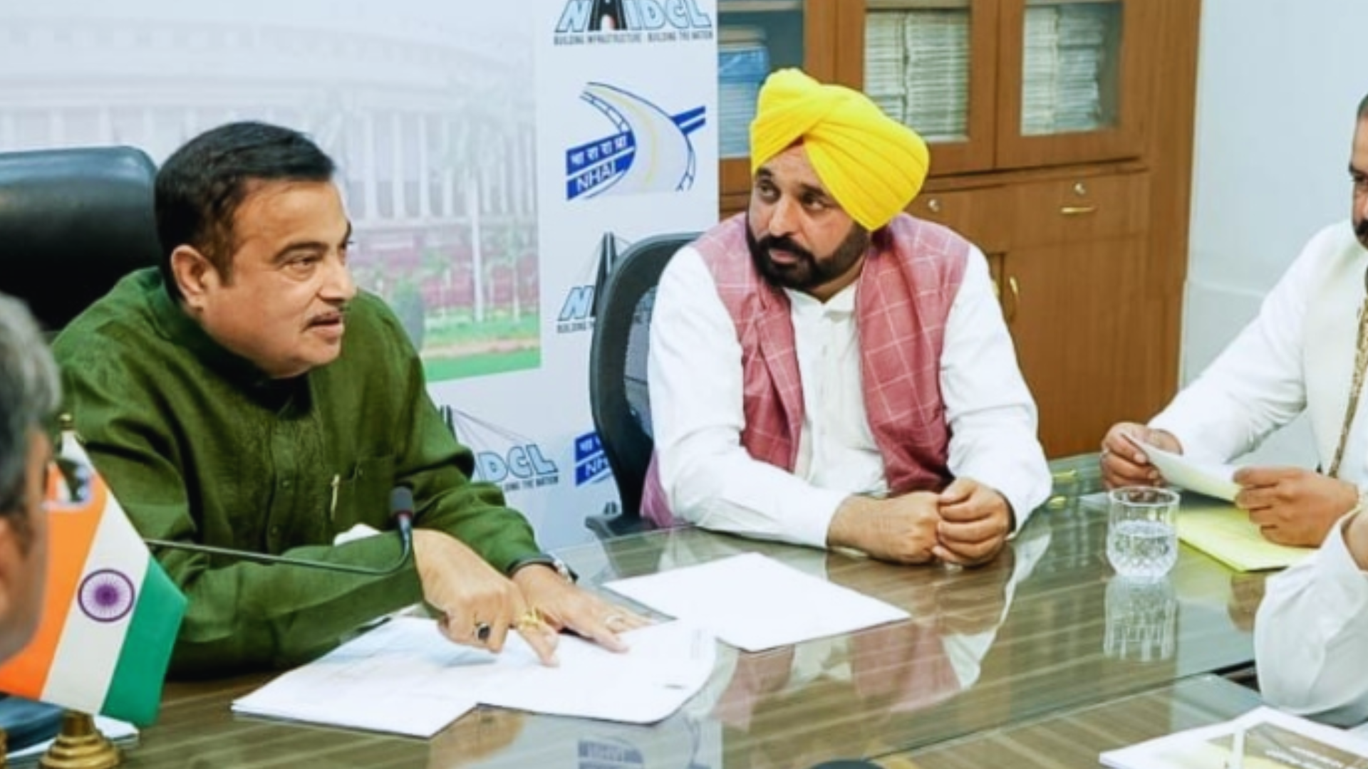 Union Minister Gadkari Writes To Punjab CM Bhagwant Mann Addressing Safety Concerns For NHAI Staff