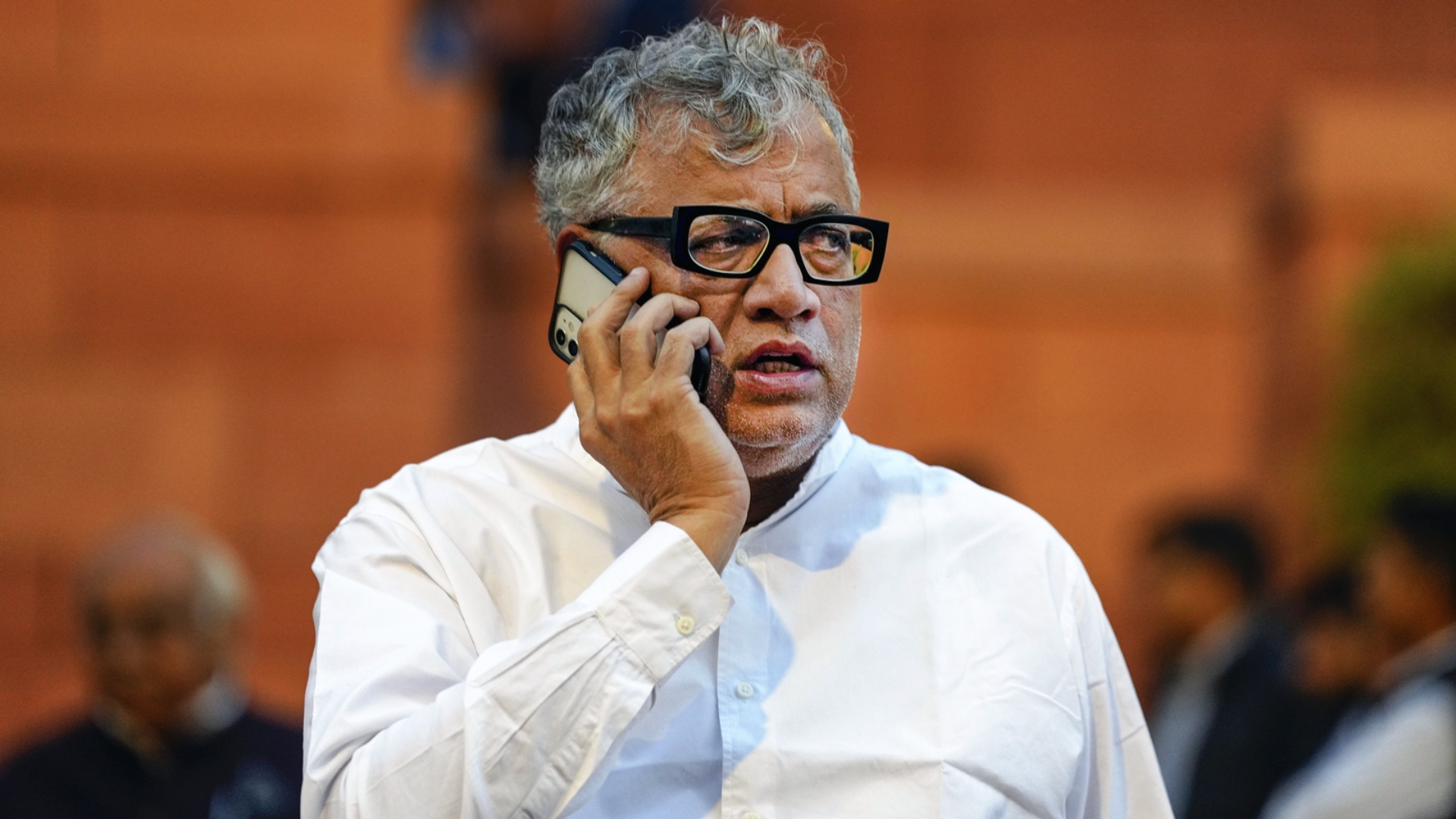 Derek O’Brien Calls For Dual Probe: SIT And JPC Needed Amidst Current Political Shifts