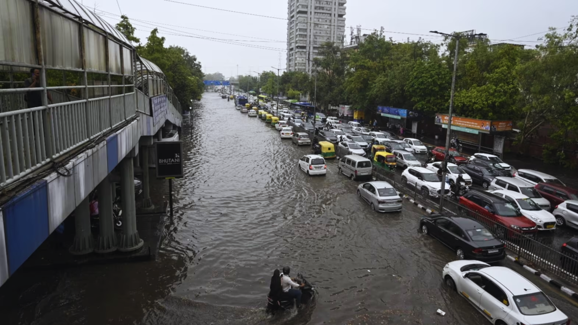 Severe Traffic Disruptions In Delhi Following Heavy Rain; Government Mobilizes To Manage Sewer Overflow