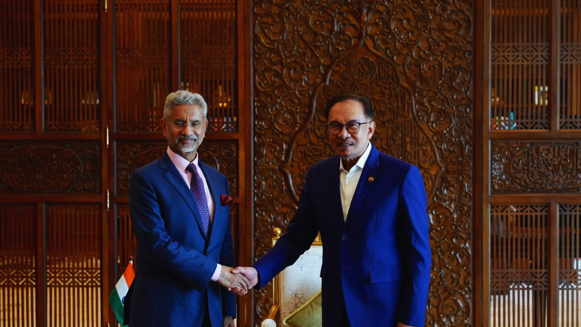 EAM Jaishankar Meets Malaysia PM Anwar Ibrahim During State Visit To India